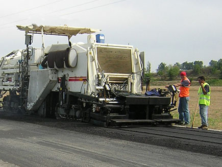 Recycled asphalt mixes with emulsion